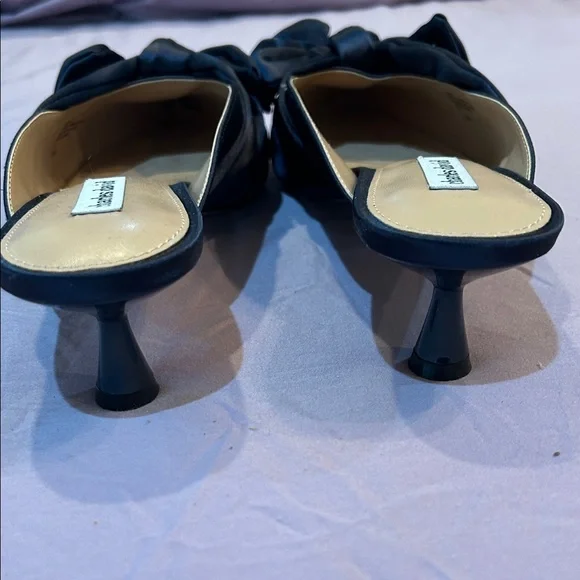 Charles David Navy Satin Pointed-Toe Bow Mules - Picture 2 of 4